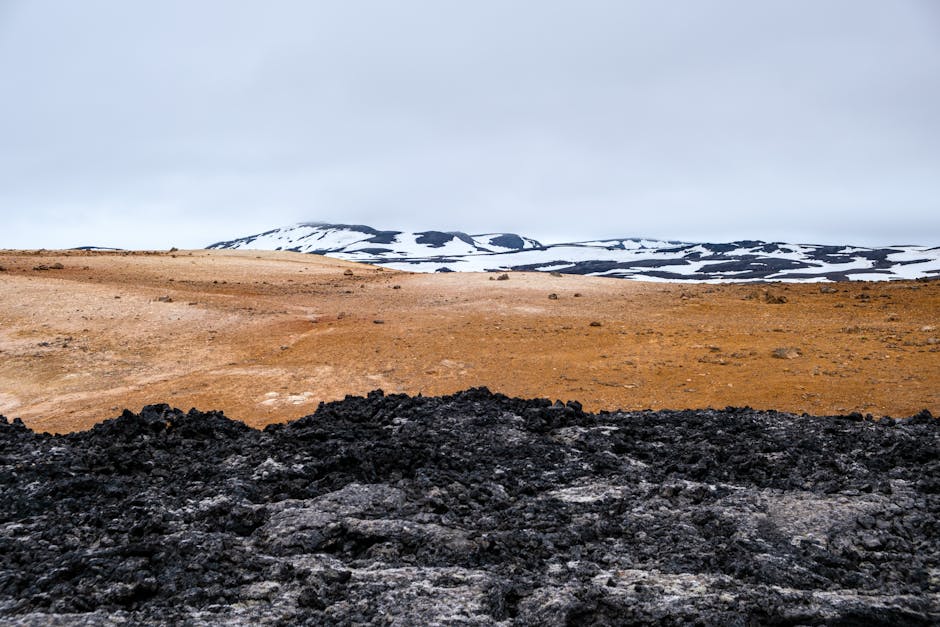 Lava Field Glass Houses for Northern Isolation